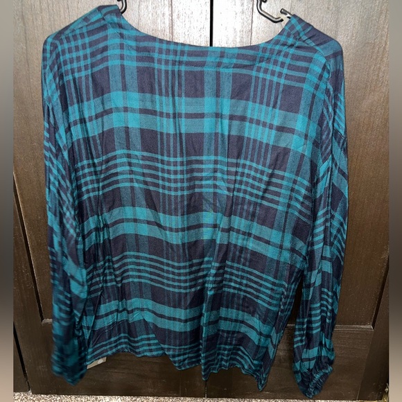 VICI- Size Small- NEW without tags- - Picture 2 of 2